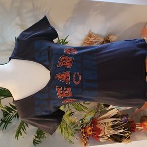 Women's Bears shirt size small. NFL